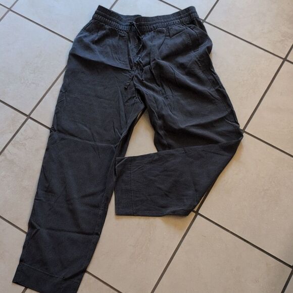 Everlane The Tapered Pant in Butterlite TENCEL Lyocel Iron Grey Size M - Picture 2 of 9